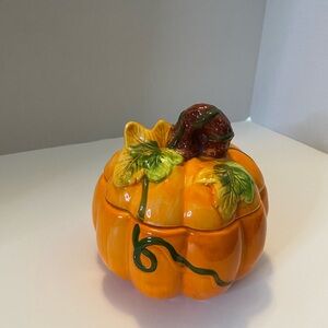 Halloween pumpkin ceramic candy dish bowl lid fall autumn 3-D leaves